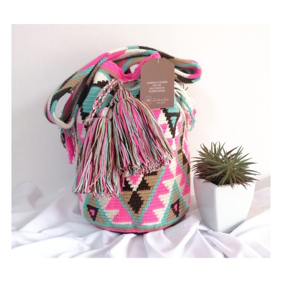 Geometric Multicolor Wayuu Bag
